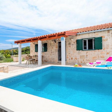 RačišćeVineyard House & Olive Grove House别墅 外观 照片