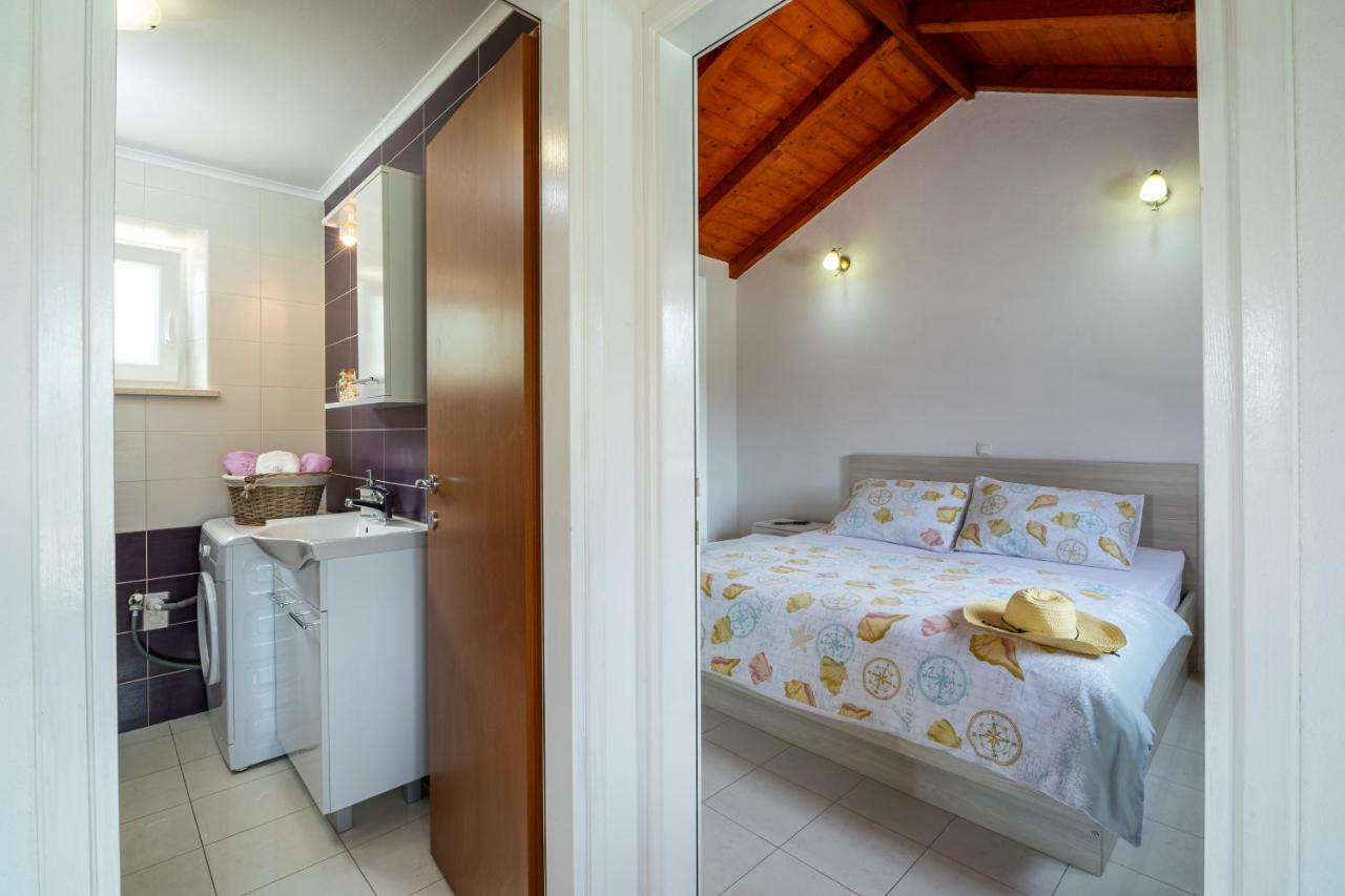 RačišćeVineyard House & Olive Grove House别墅 外观 照片